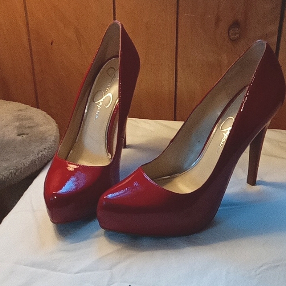 Jessica Simpson heels bright red